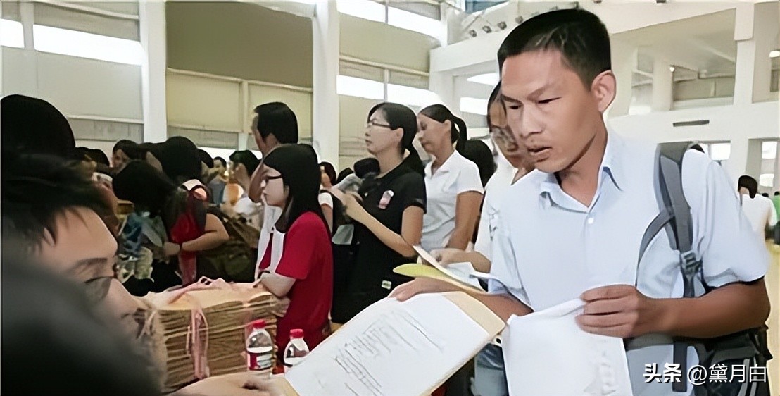 复旦破格录取的三轮车,复旦破格录取38岁博士现状