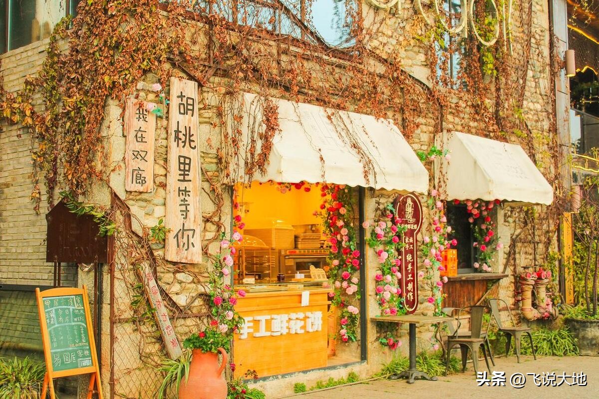 云南旅游必去的三个古镇,云南旅游必去的4个古镇