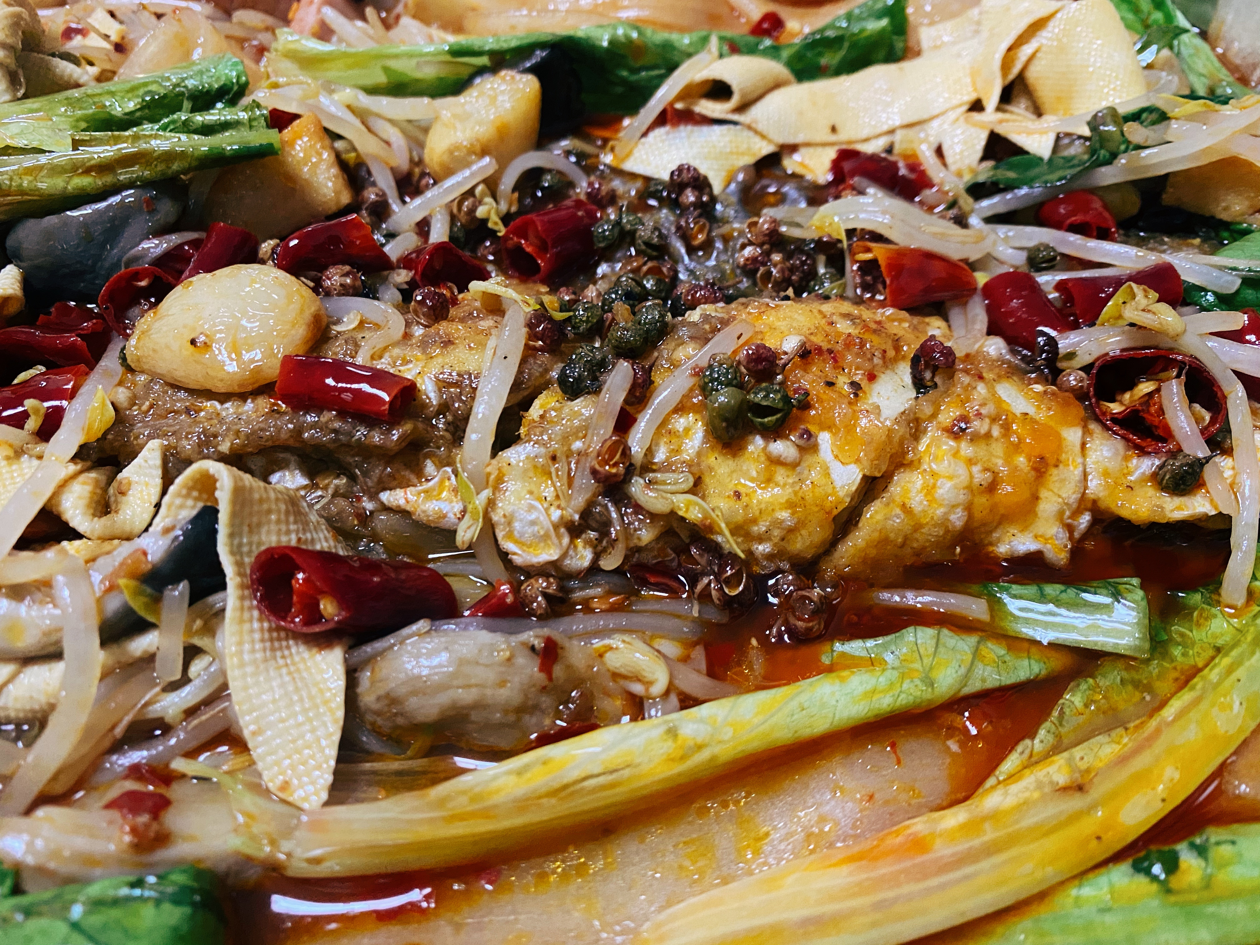 渝是乎酸菜鱼外卖测评,正宗重庆的万州烤鱼