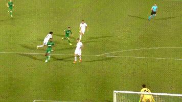 0-2爆冷英超卫冕欧冠输过保级球队,曼联最惨痛的比分