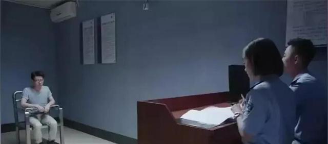 女大学生酒醉被强奸，以为做*梦春**热情配合，纳闷这梦怎么那么真实