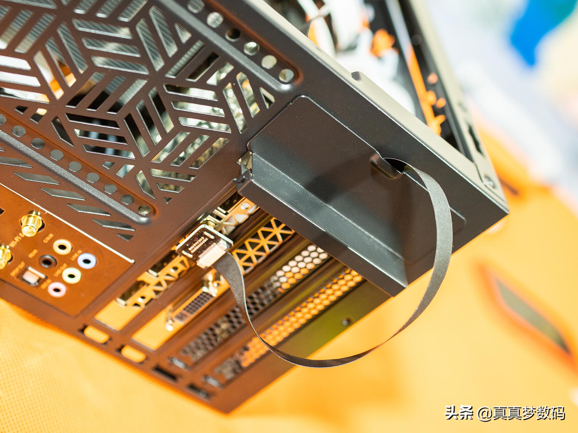 时隔三年再装机：攒了一台12代i7小钢炮主机，等显卡降价