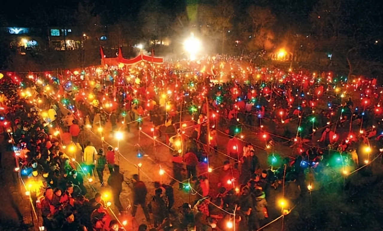 新年将至，一起回忆一下童年，探索你看过的那些花会！