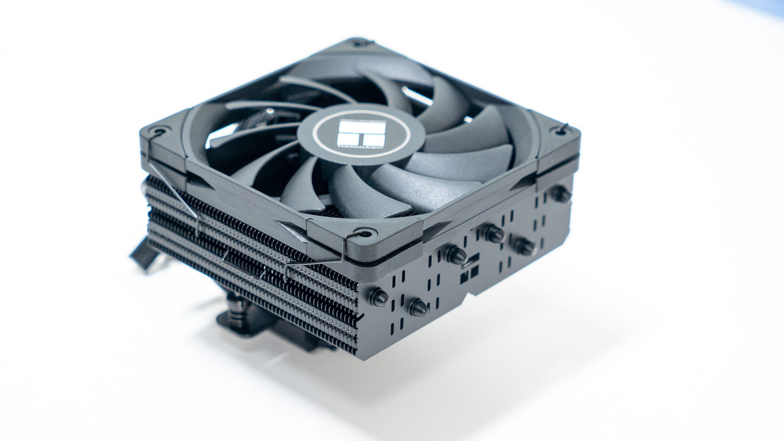 海盗船540机箱itx主板,海盗船itx小机箱拆解