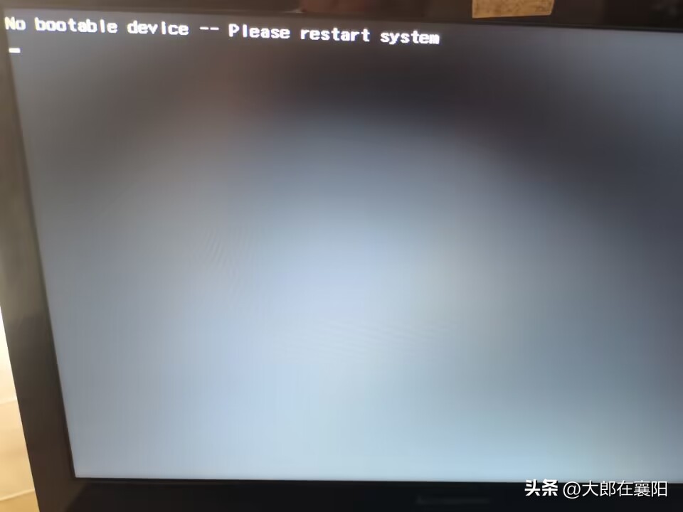 “奇葩青年”电脑小白花10个小时，重装系统，最后这种情况啥意思