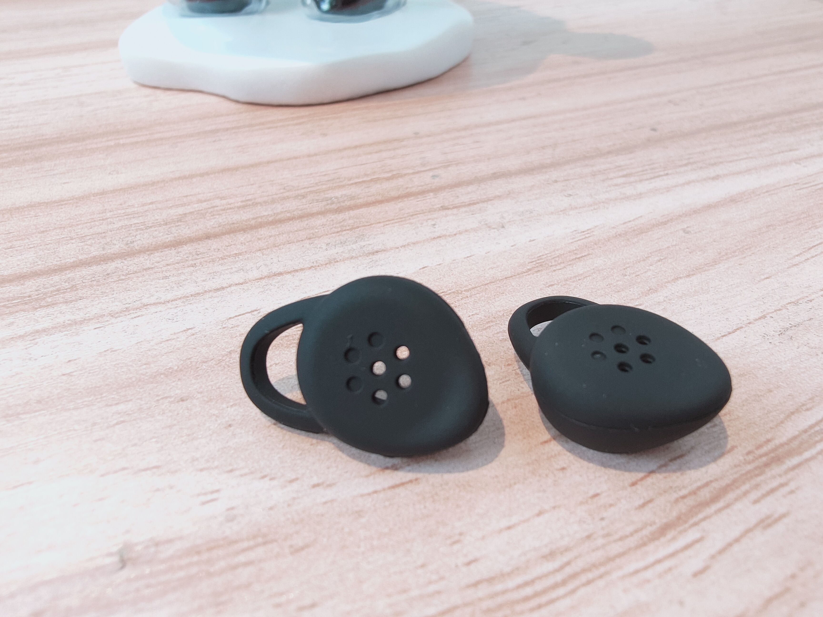 气传导与骨传导完美结合的耳机,气传导和骨传导耳机哪个不漏音