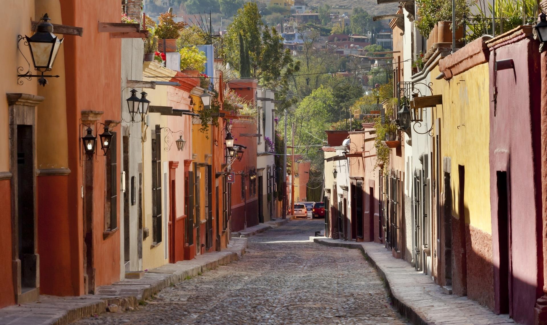 泰国主要什么比较发达,泰国真实状况