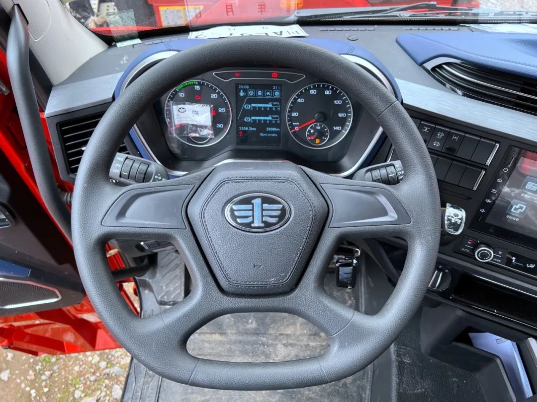 解放重卡j6最新车型前四后八,解放重卡j6v