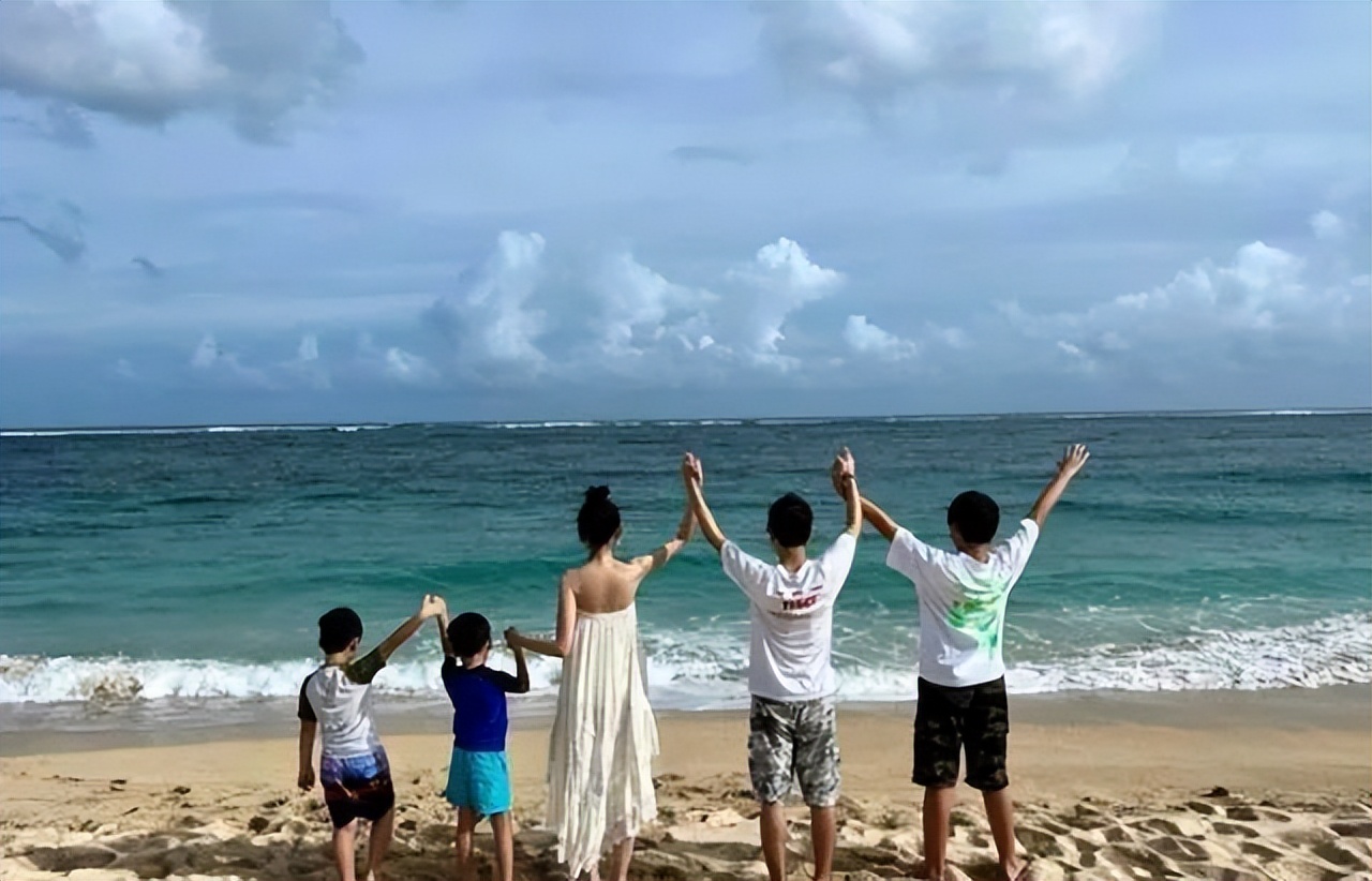 刚开始觉得自己配不上他,第一次觉得配不上他