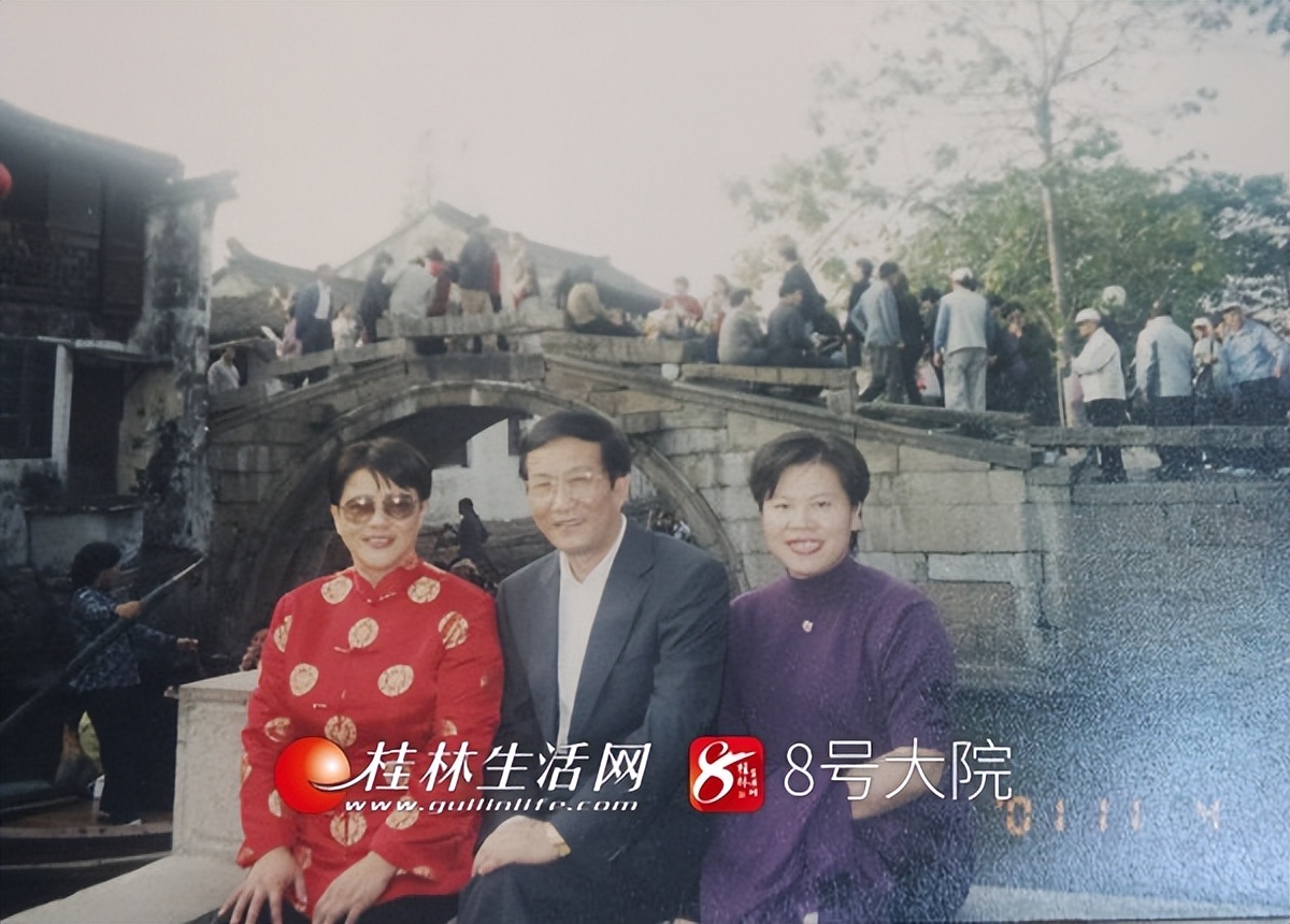 骞胯タ妗傛灄涓夐噾,妗傛灄涓夐噾鍏ㄥ浗鑽紒鎺掑悕