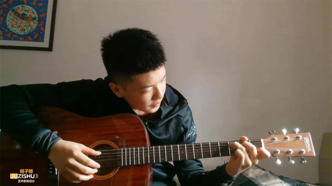 如何开始学吉他而不走弯路,吉他新手小白如何学吉他