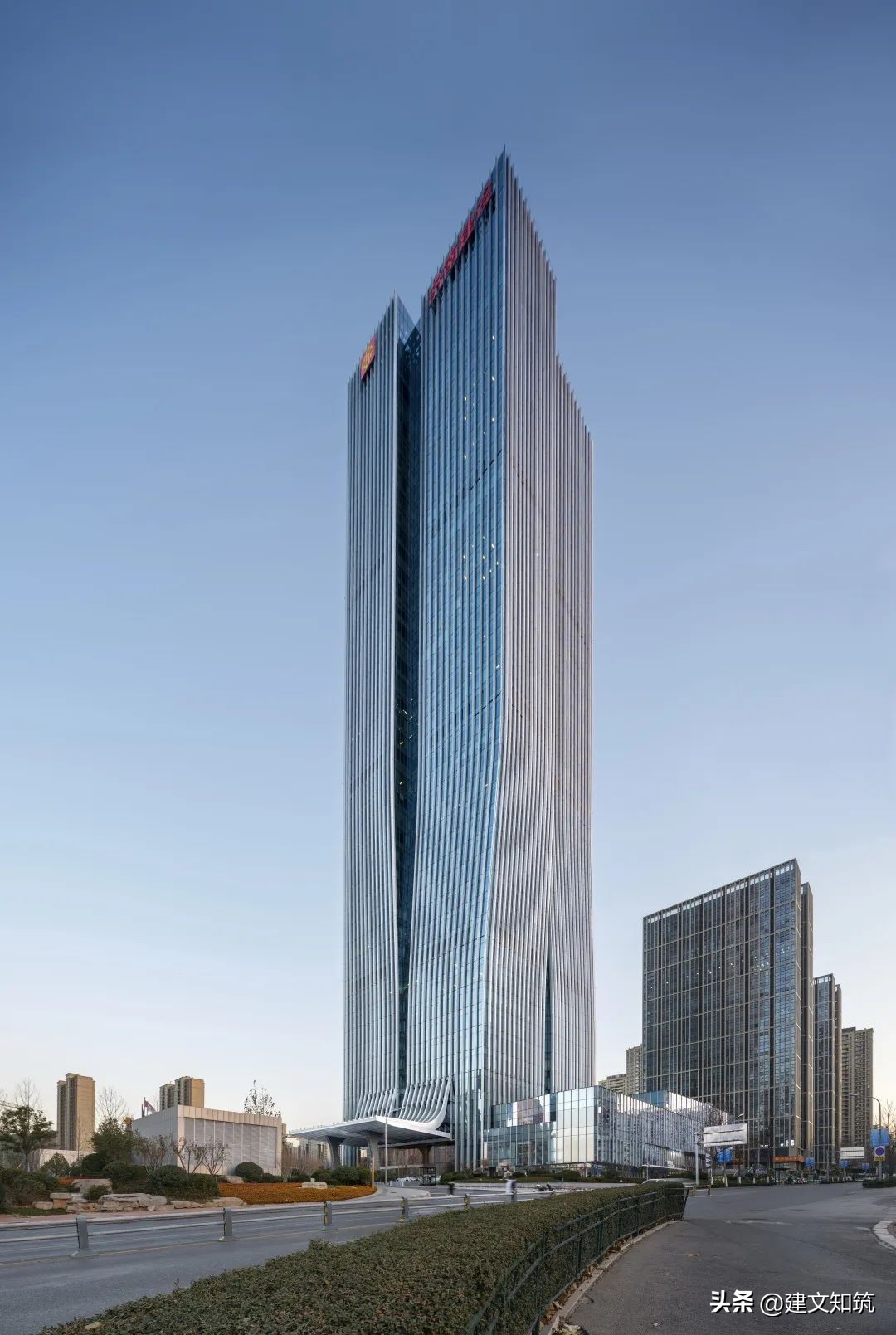 【荐筑】微变的平衡，山东黄金国际广场丨CCDI悉地国际