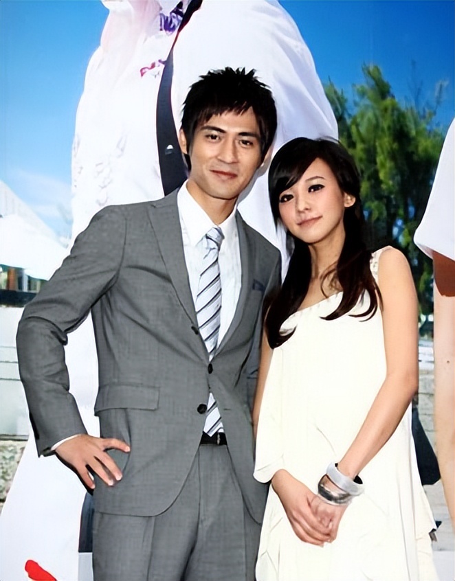 黄晓明锤上加锤，怒揭陈意涵“双面玉女”*局骗**，原来杨颖真没说谎