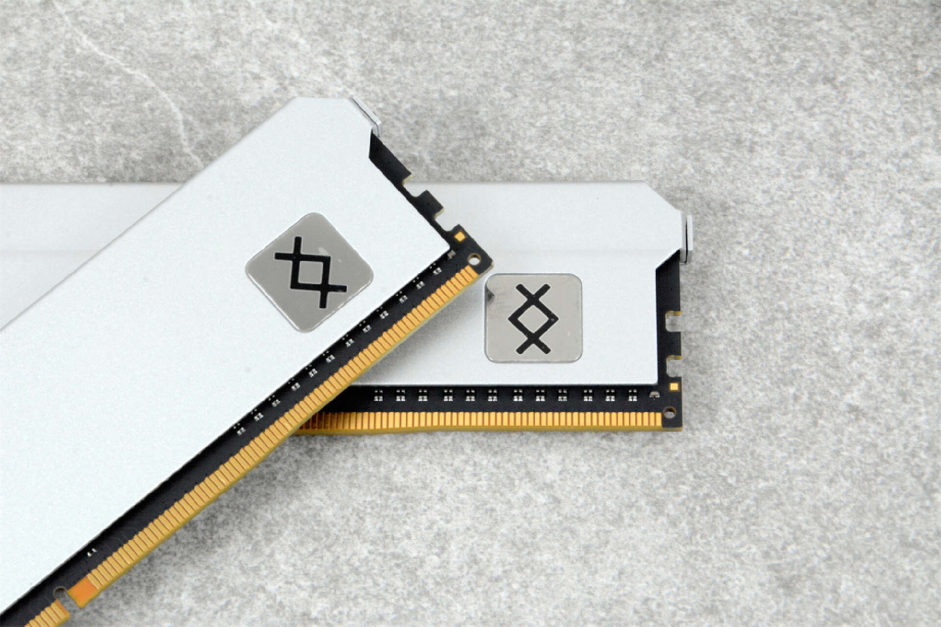 阿斯加特黑橙内存,阿斯加特弗雷内存值不值得买