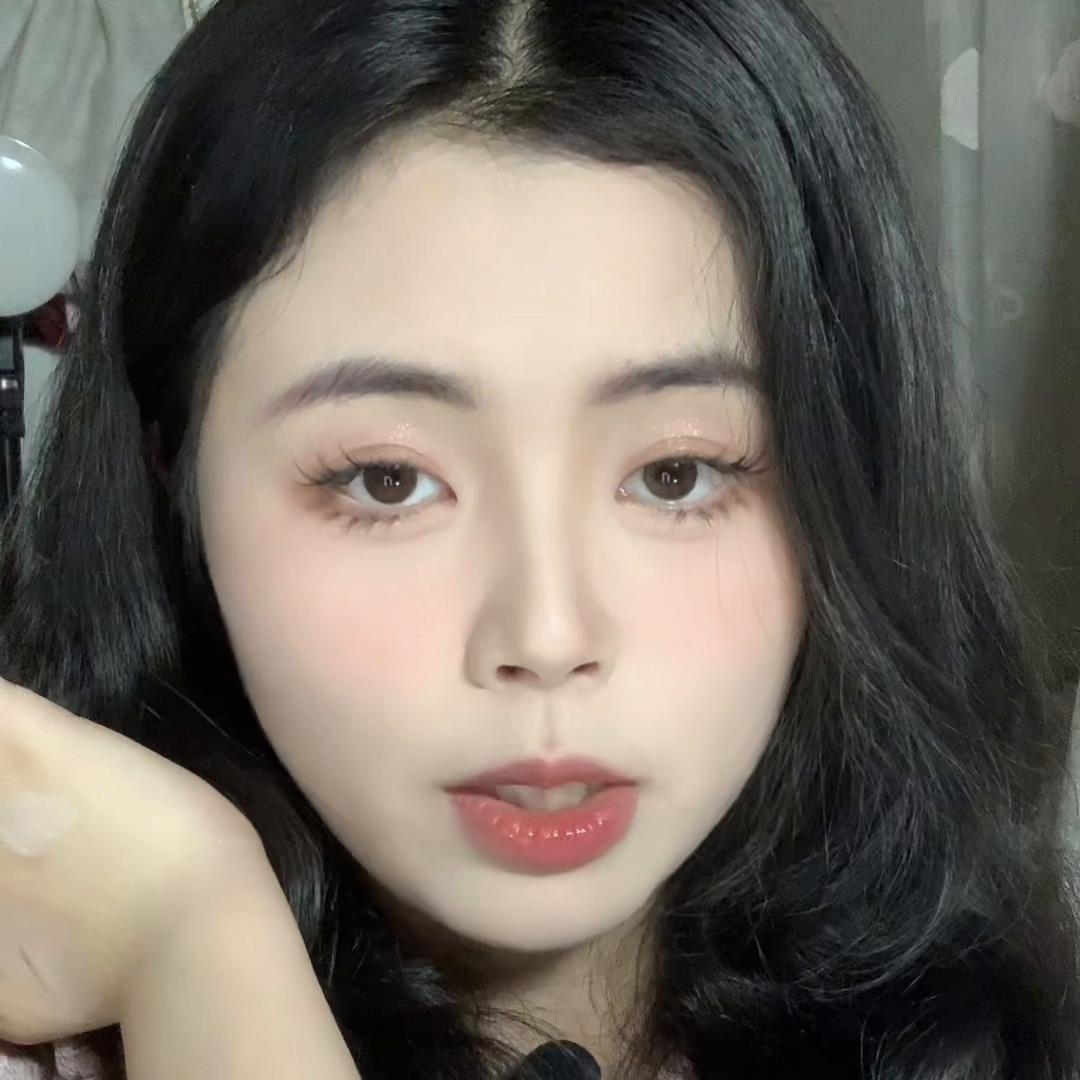 最新发现的夏天宝藏胸贴啊,暴汗也不会掉!很隐形!并且不...