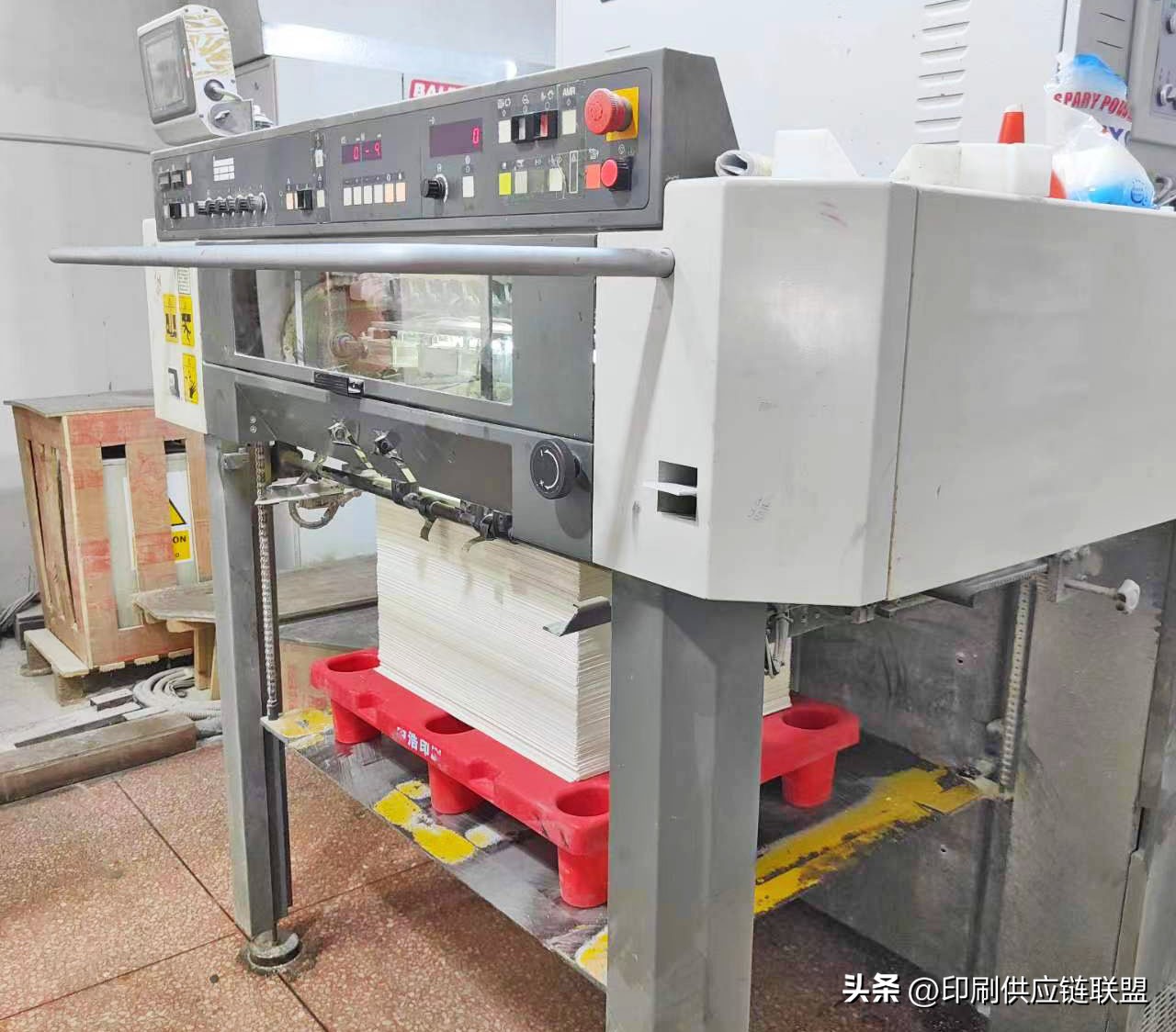 2008年小森LS529+LX四开五色+过油高配二手印刷机适合印什么产品