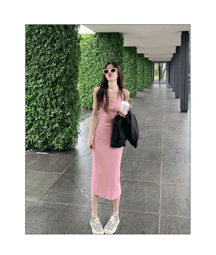 连衣裙显腿部曲线,优雅连衣裙穿出气质女人味