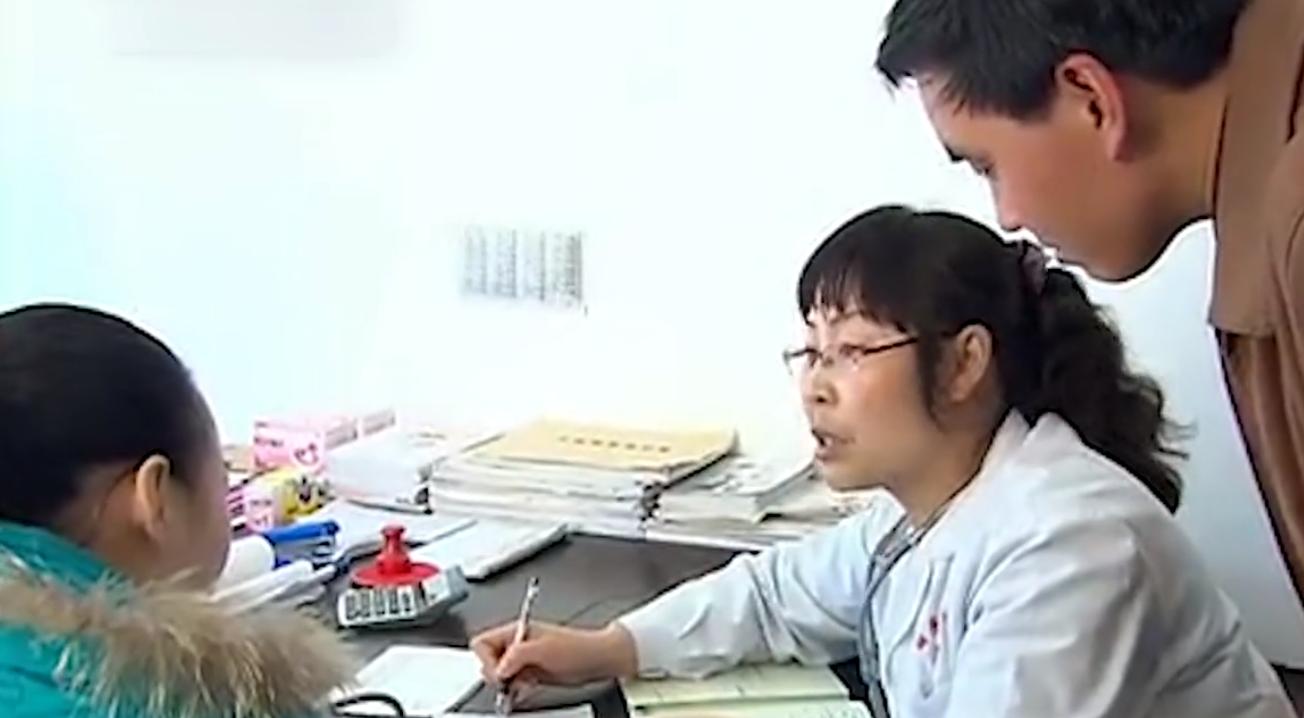 真实故事女子意外怀孕,女子突然肚子痛怀孕小产