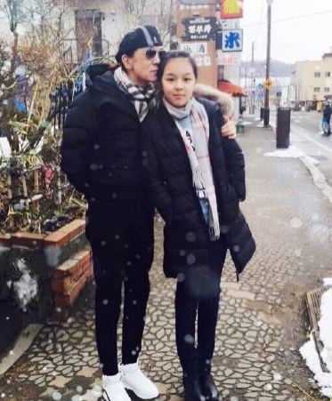 哈文悼念李咏完整版,李咏离开已经两年哈文过得还好吗