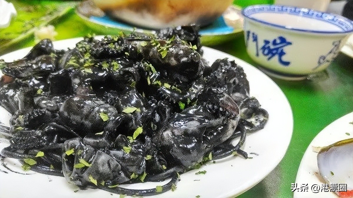 一家店铺宣布关门整条街,一家店突然停业了