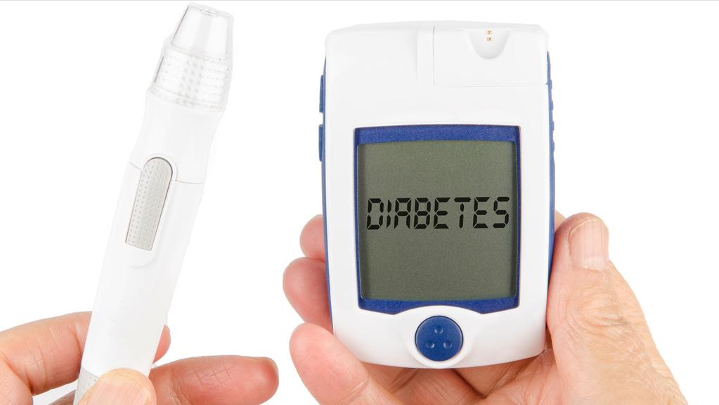 女孩月经初潮的年龄是多少,女孩来初潮的标准