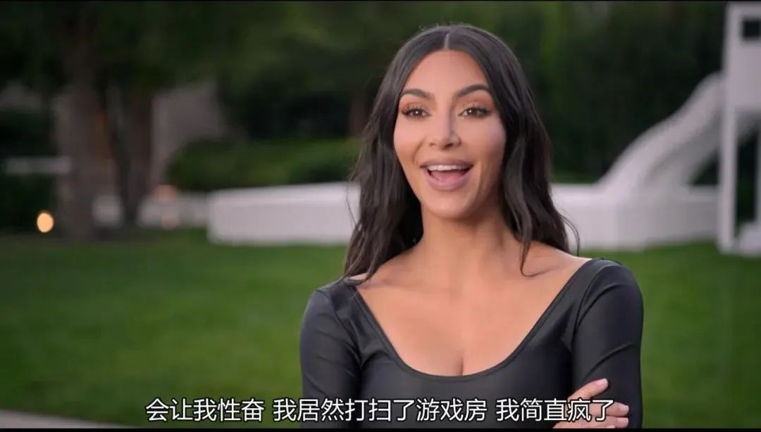 在她面前不值一提,在她面前任何东西都一文不值