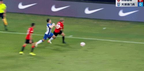 鲁能泰山上港陈蒲进球,陈蒲补时凌空斩破门