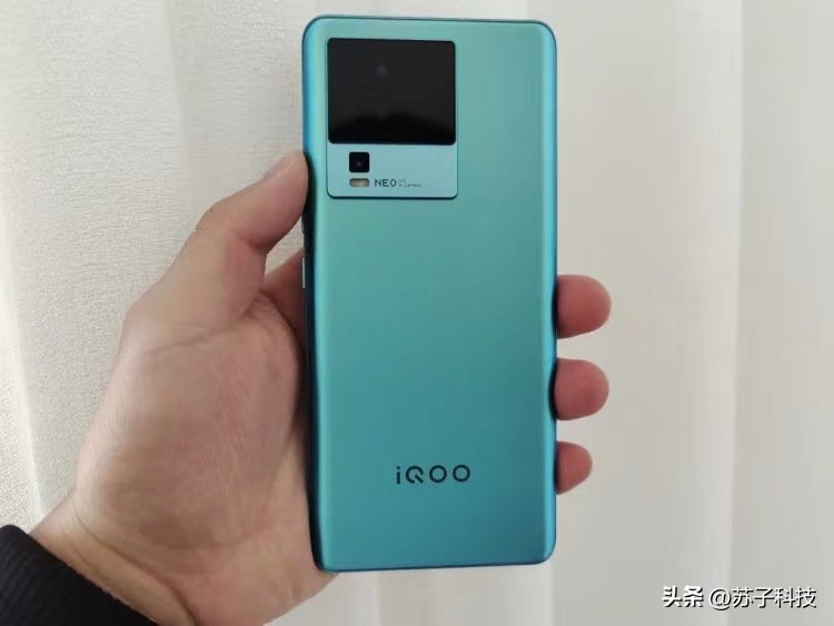 千元机的“卧龙凤雏”：堪称性价比之王，买了就赚到了