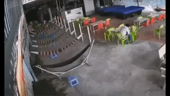 跟女网友奔现后感觉被骗了,被女网友骗了钱怎么办