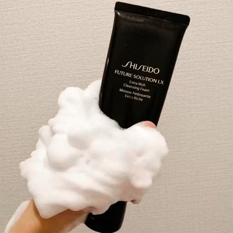 深层清洁毛孔有效卸妆的洗面奶推荐：不仅洗干净脸而且不假滑拔干