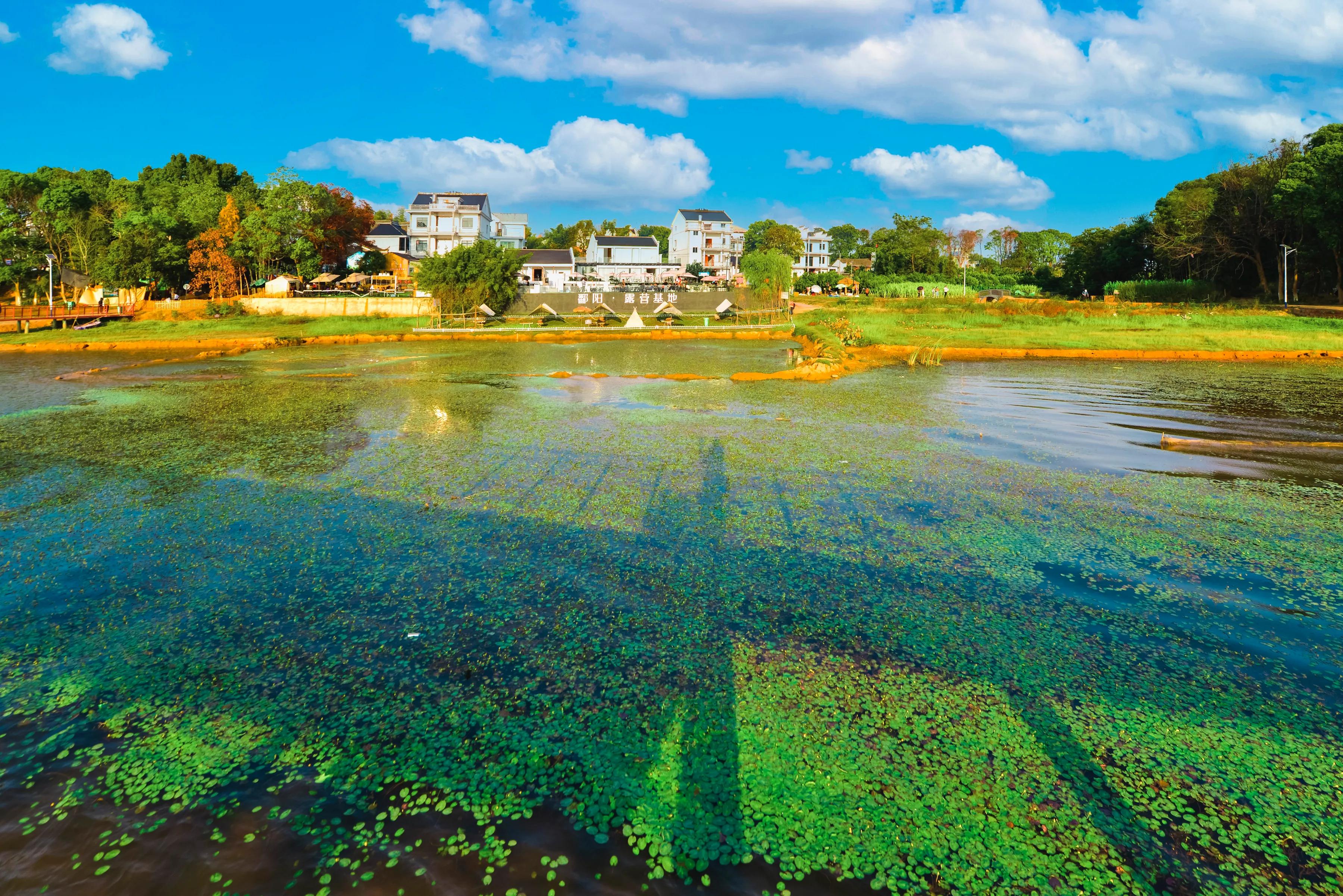 鄱阳湖边狮子山，风景如画，是个不错的休闲度假之地