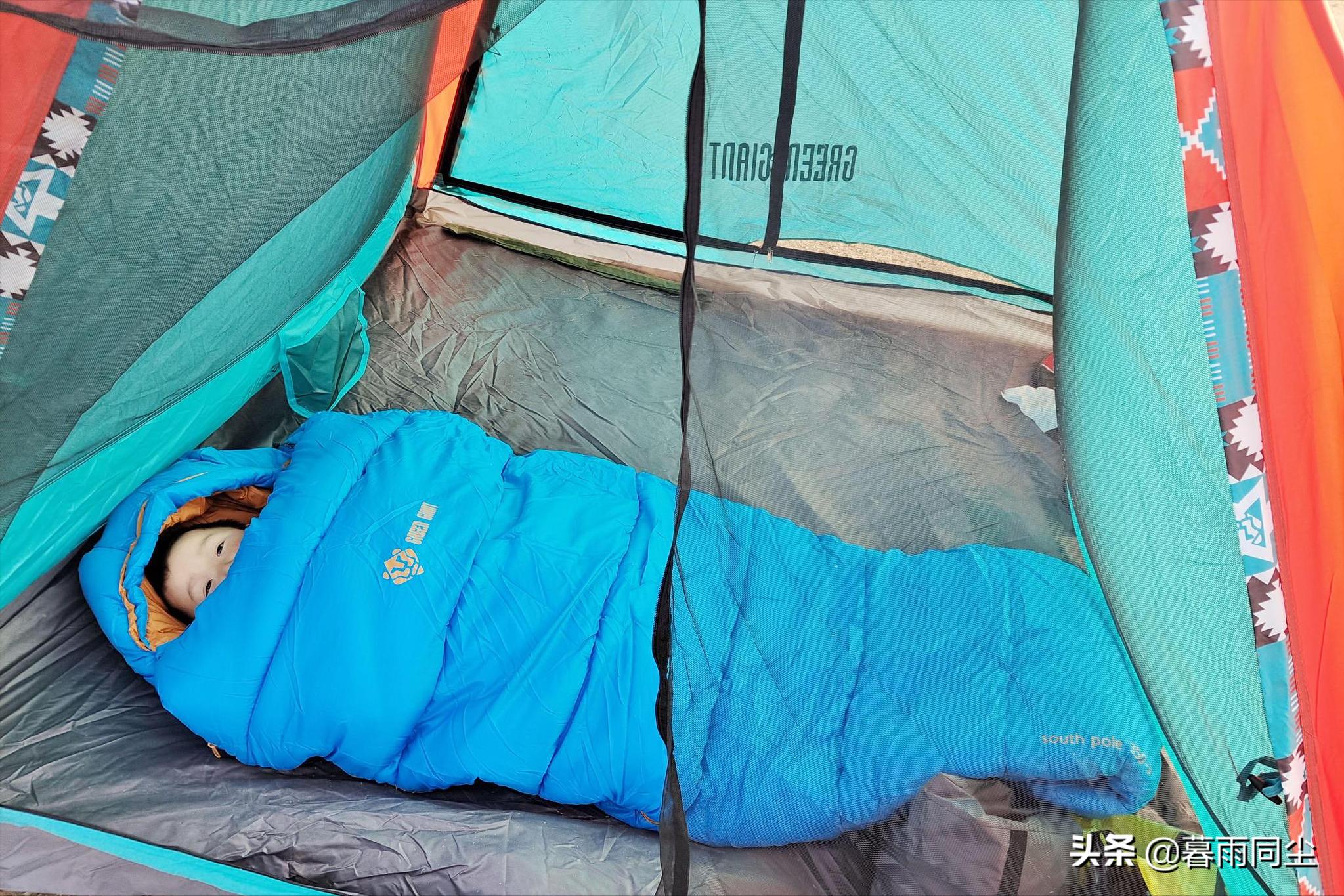 野外遇到暴雨应对方法,户外下雨技巧