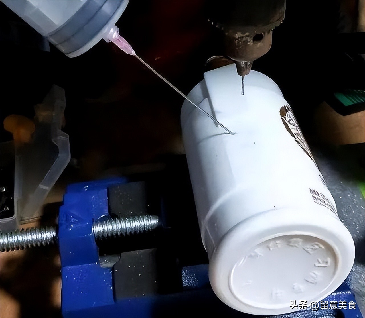 婚宴喝假酒五粮液,婚礼上五粮液被换成假酒