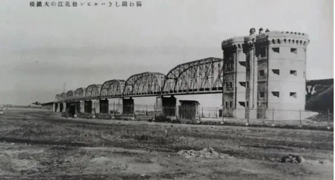 夜幕下哈尔滨美丽的松花江畔,夜幕下的哈尔滨松花江