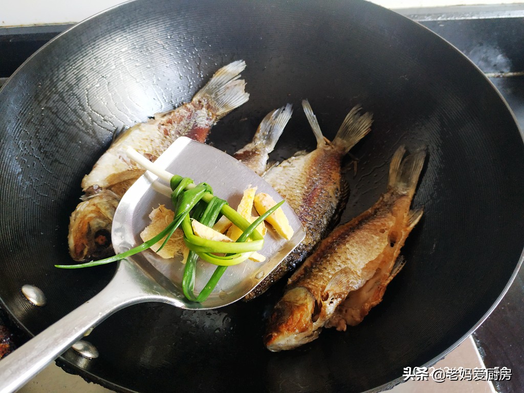 辅食山药鲫鱼汤,儿童鲫鱼山药汤