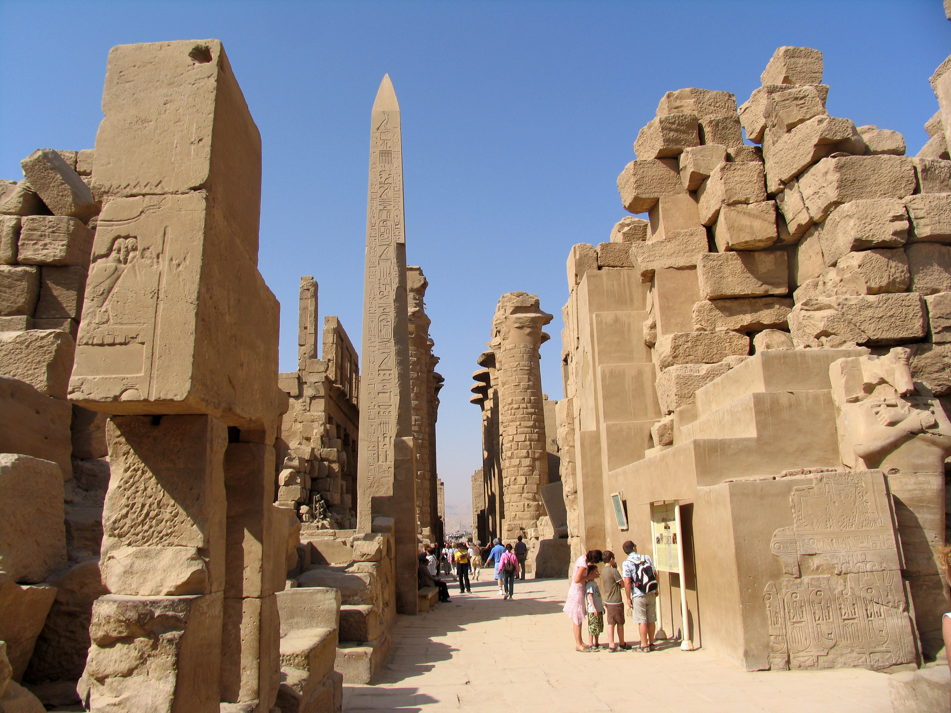 埃及古城卢克索,探访卢克索卡尔纳克神庙