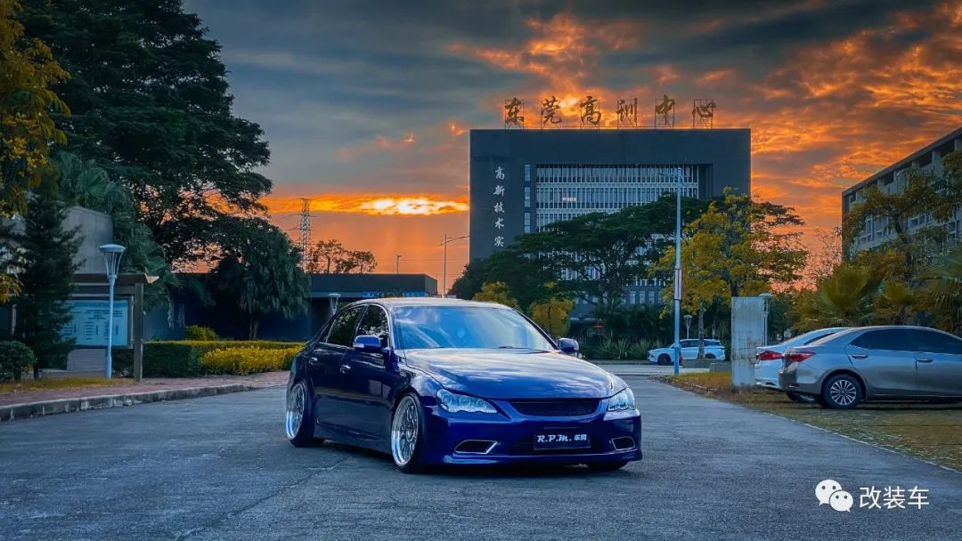 气动宽体丰田锐志,气动宽体姿态