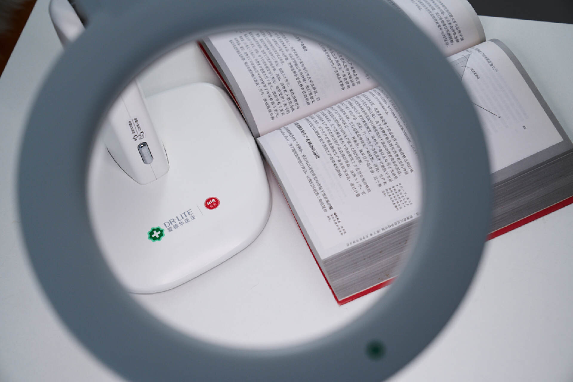 爱德华护眼灯真的有用吗,爱德华红光护眼灯对眼睛有伤害吗