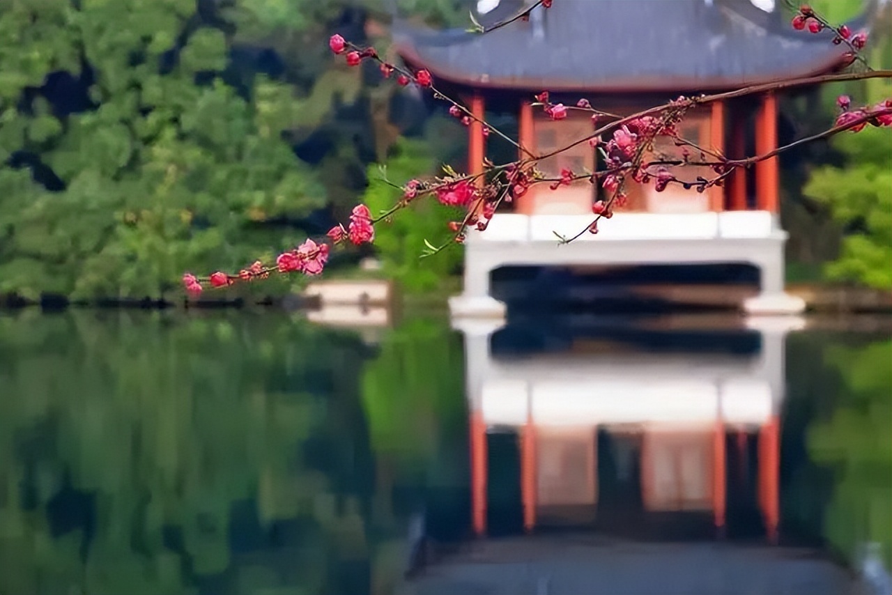 带有新年祝福的诗词,最有诗意的新年祝贺诗词