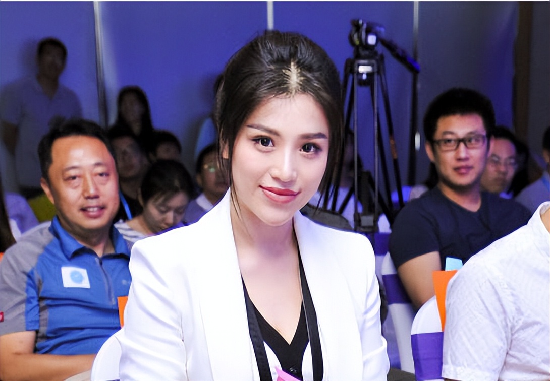 葛天：24岁嫁偶像刘翔，结婚不到1年就离婚，如今过得如何了