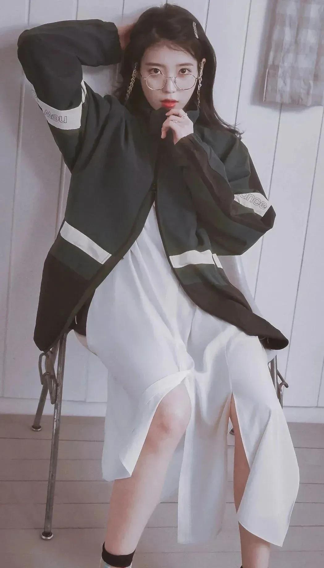 姹紫嫣红霞笼雾，佳酿温馨浅浅歌