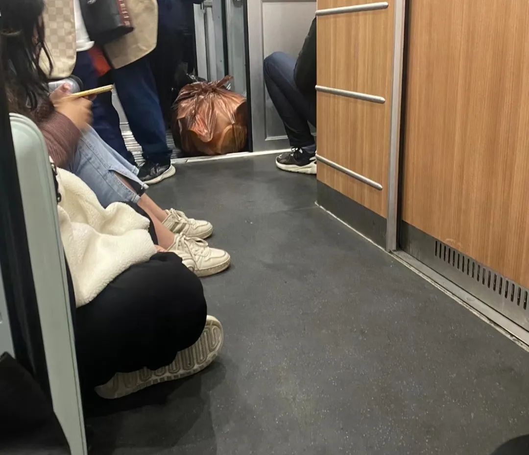 老撕的纸巾真的干净吗,用了30年纸巾原来用错了