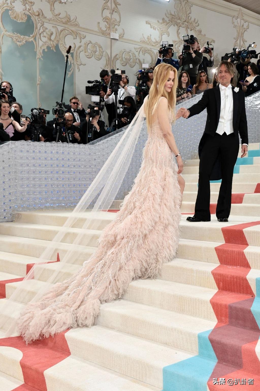 metgala蔡徐坤神图,metgala蔡徐坤同框