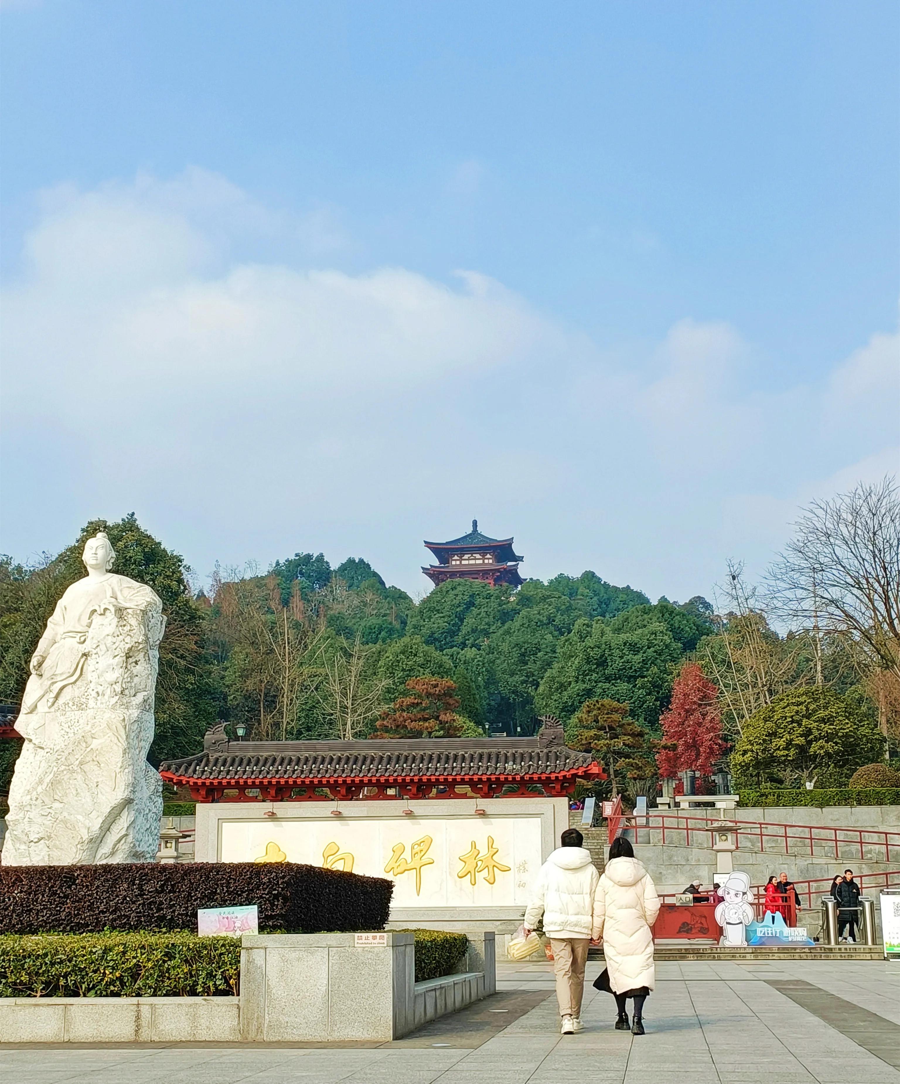 李白晚年为什么发现酒隐安陆,李白酒隐安陆时创作的诗作