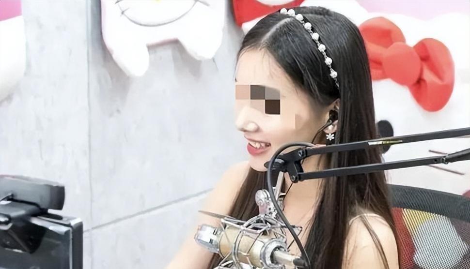 54岁男子与女子有染，女子哀求：我不敢了，请放过我