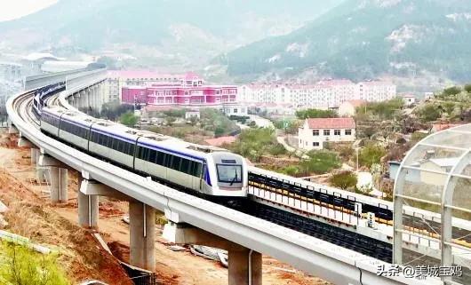 7月1日全国各市地铁客运量及客流强度，广州继续居首，西安进前六