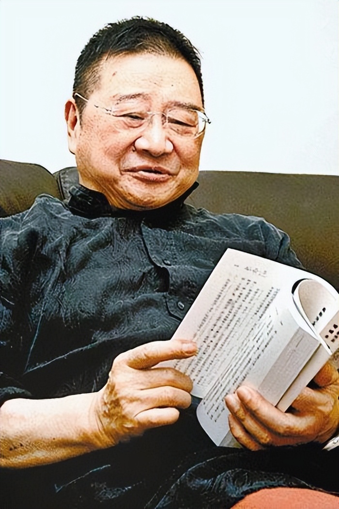 香港作家倪匡逝世,香港著名作家倪匡去世