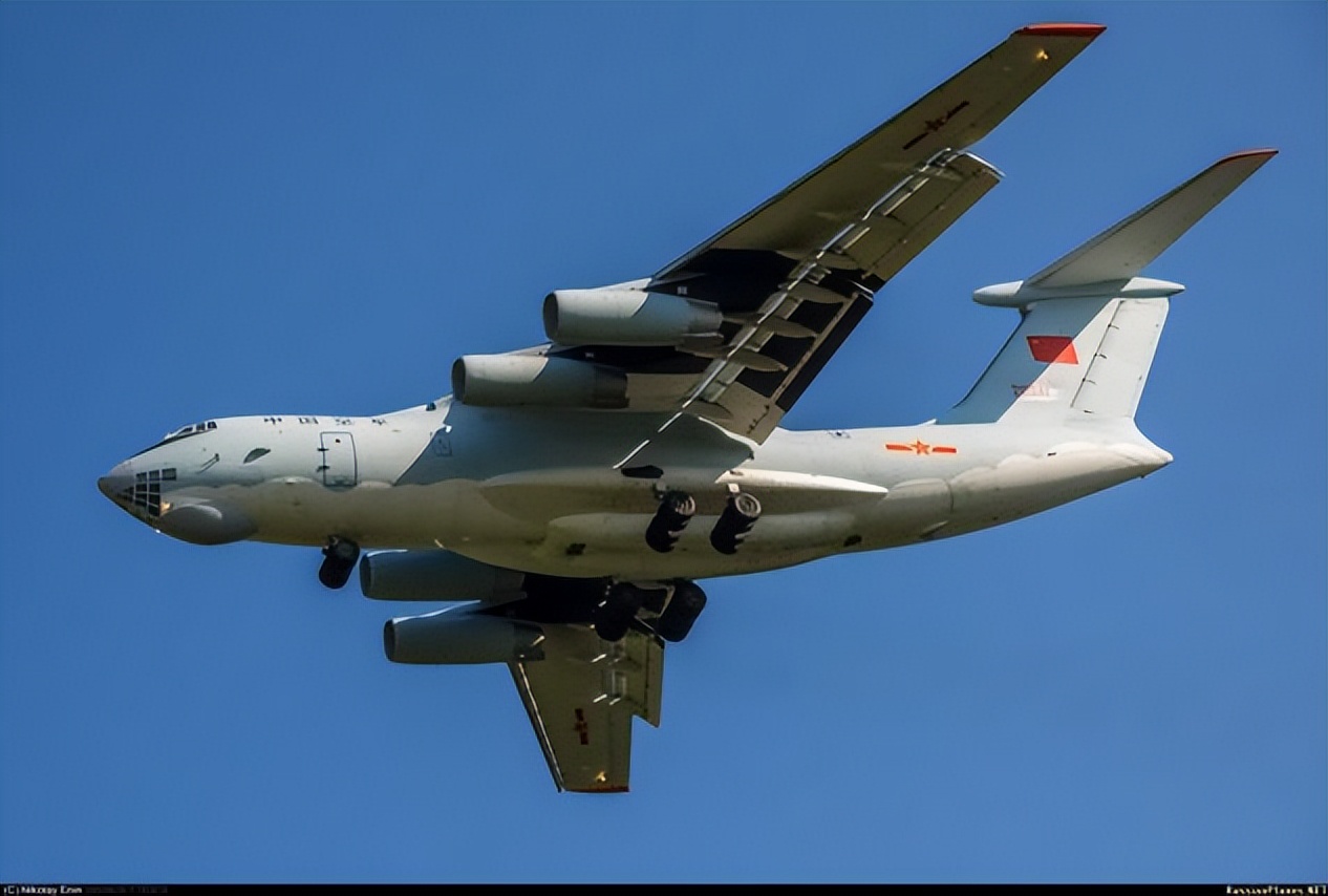 俄罗斯卖飞机套路中国,我方慧眼识破,网友齐呼:我们不是印度!