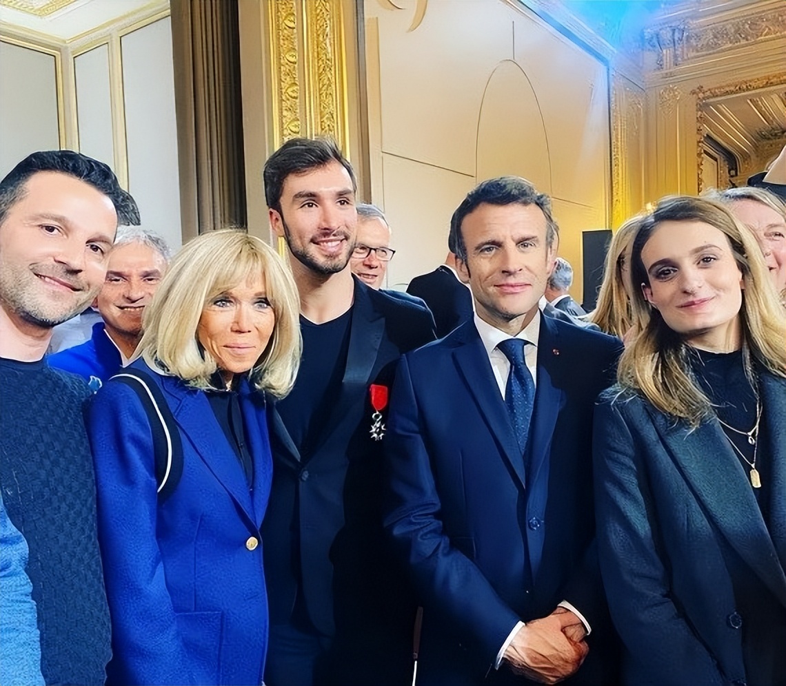 法国总统马克龙和夫人照片,法国总统马克龙结婚了吗