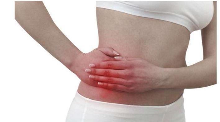 月经没来小腹左侧轻微痛怎么回事,月经没来小腹部隐痛可要当心了